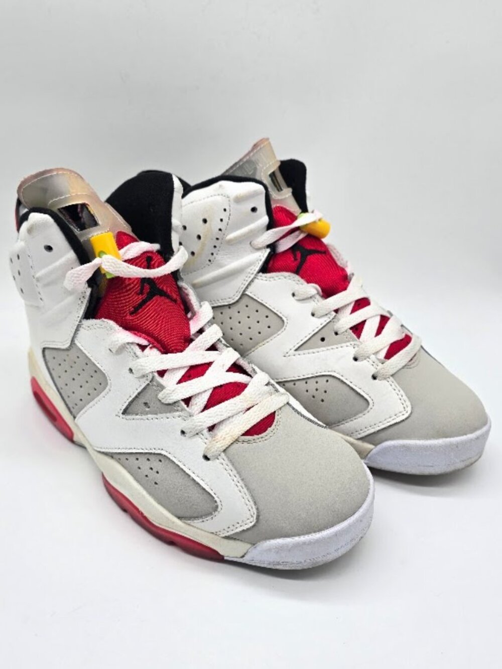 Air Jordan 6 Hare Size 9.5 White Red Sneakers